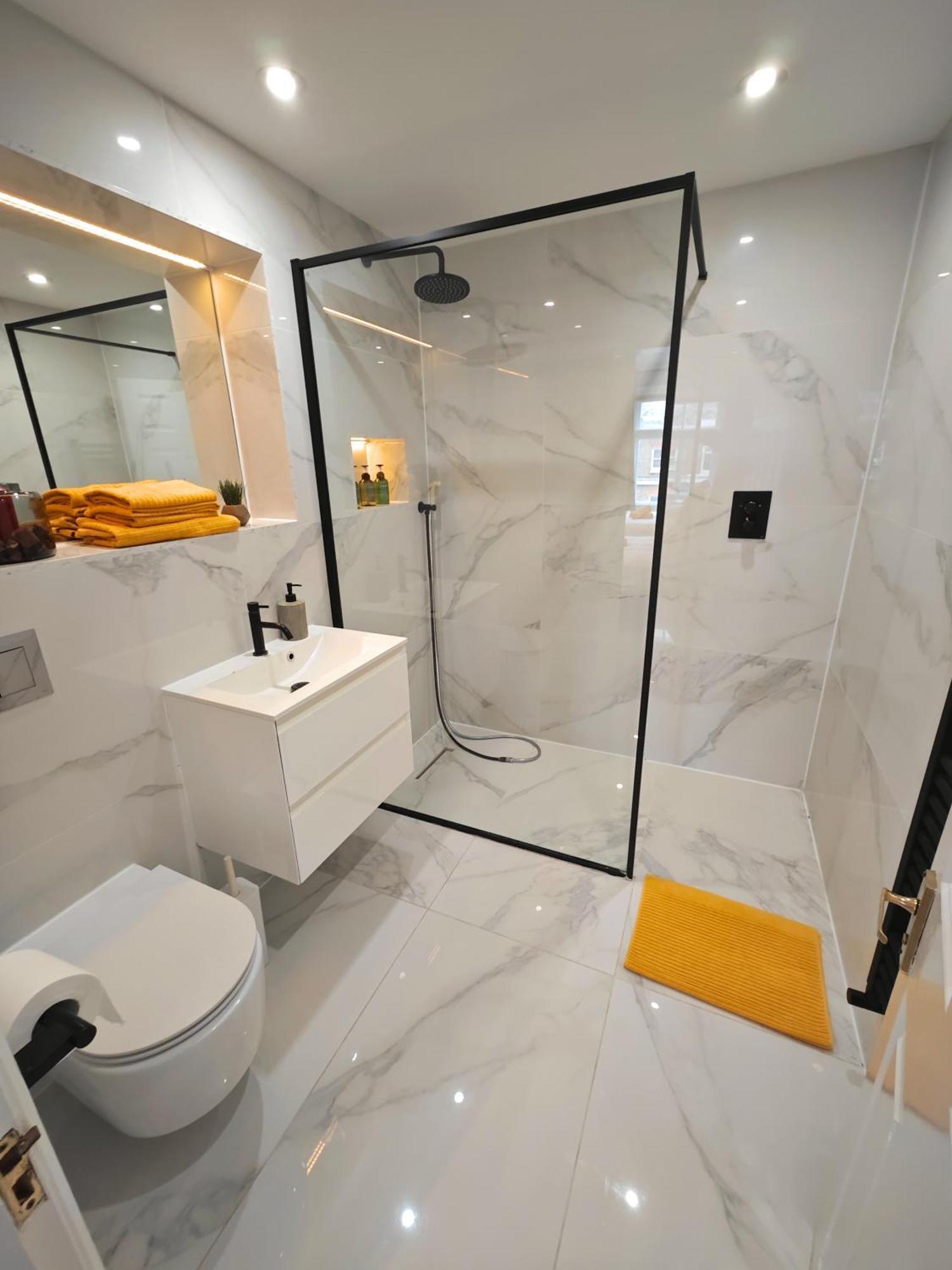 Apartamento Luxury 3-bed Flat - 1 Min From Baker Street Station Londres